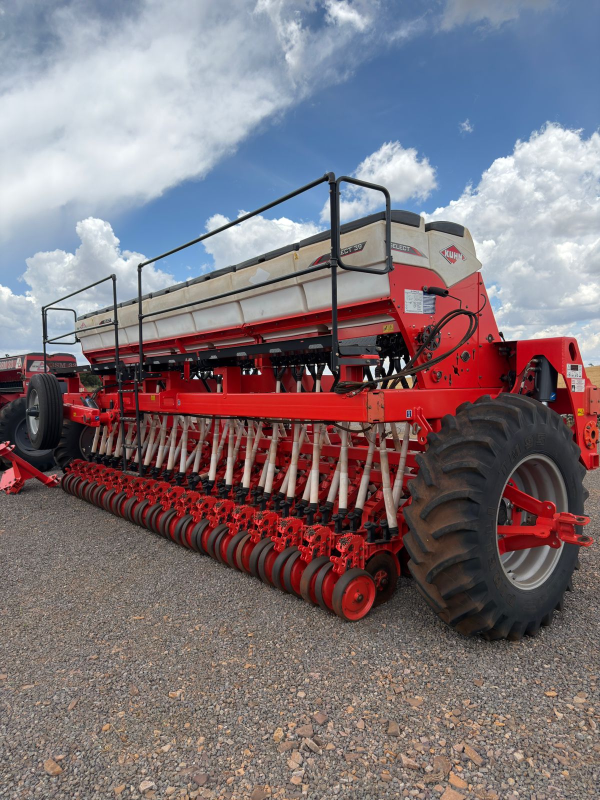 Semeadora Adubadora Select 39 – Kuhn